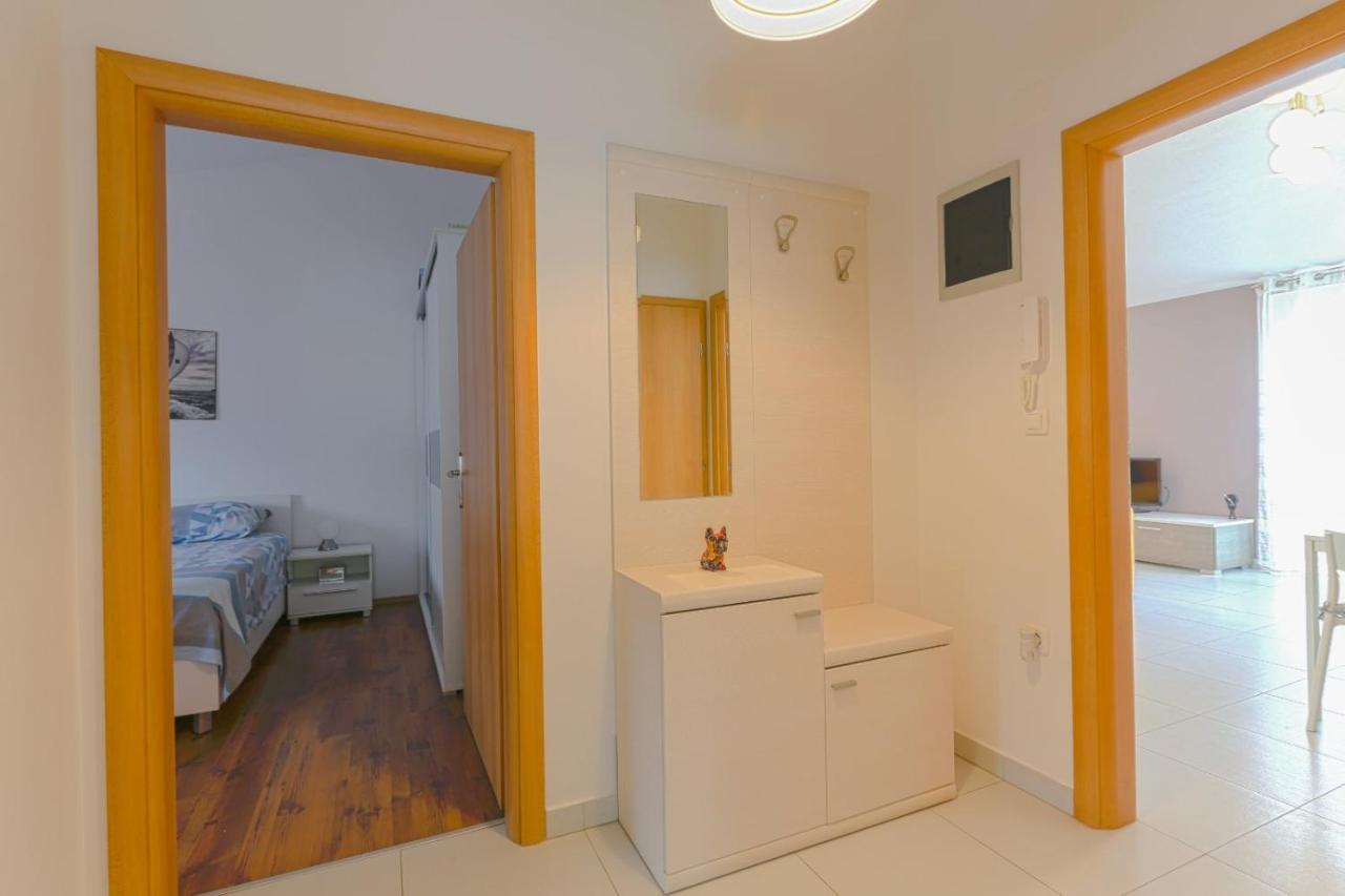 شقة Apartman M&A بولا المظهر الخارجي الصورة