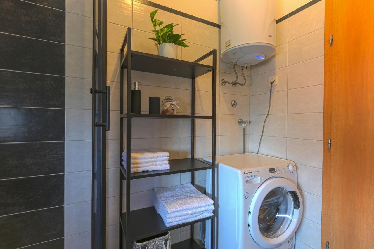 شقة Apartman M&A بولا المظهر الخارجي الصورة
